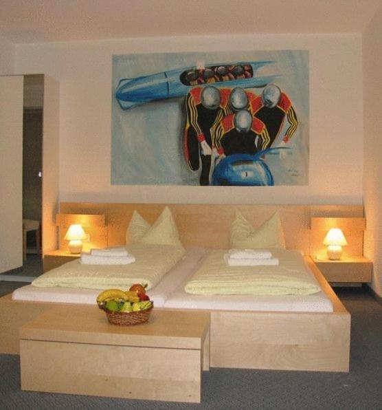 Hotel & Gasthaus Sterngrund Zella-Mehlis Quarto foto